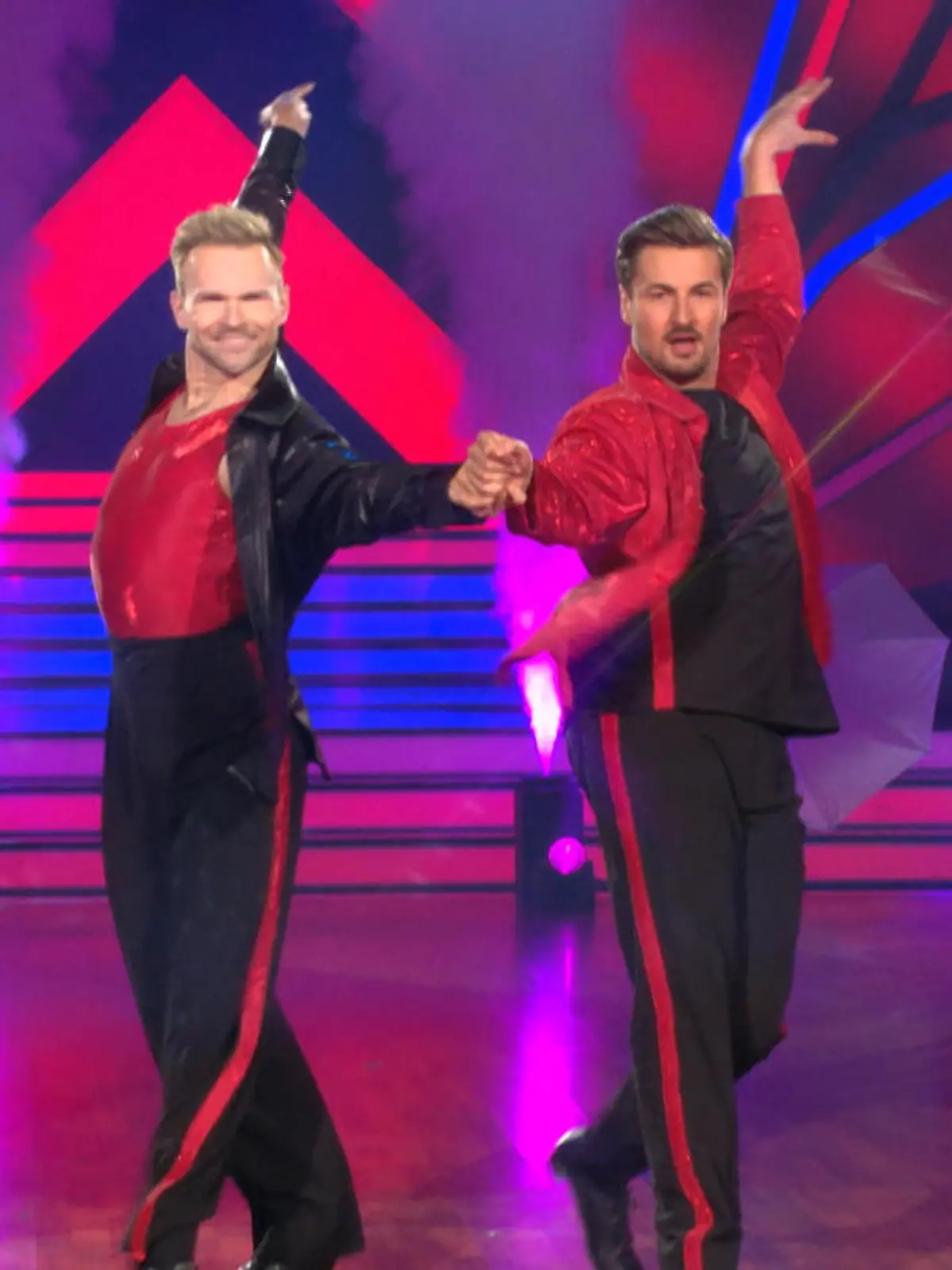 Vadim Garbuzov und Nicolas Puschmann in der ersten Show von "Let's Dance" 2021.