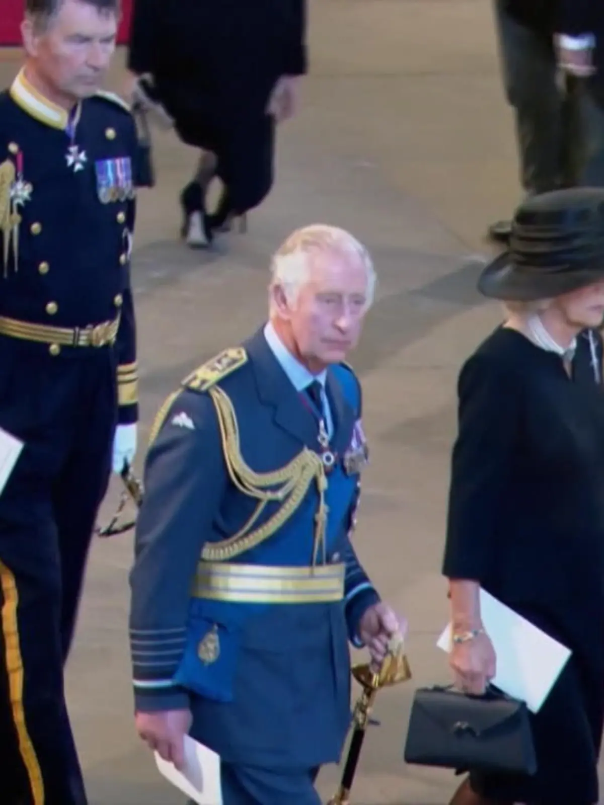 Bild zu: "König Charles bekommt seinen eigenen Thron"