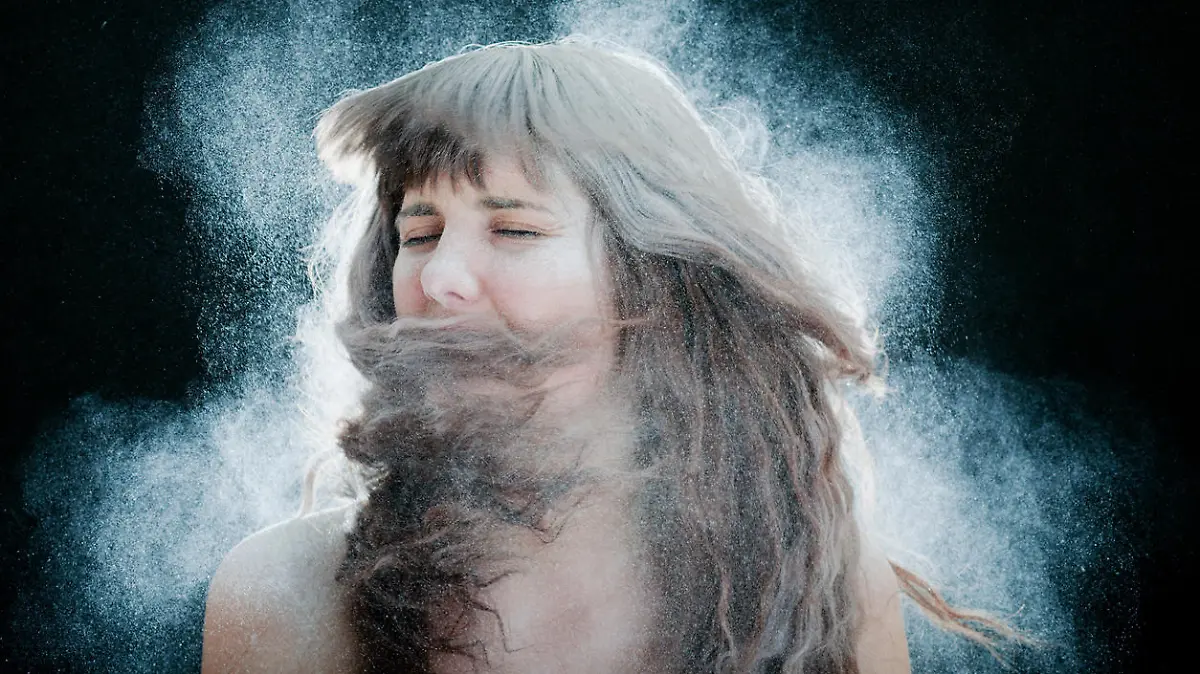 Mehl zum Haarewaschen? In Sachen fettiger Haaransatz schwören viele auf Mehl!