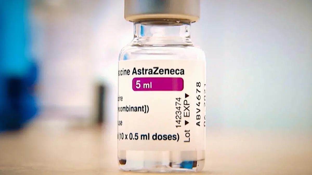 Experten: Impfreihenfolge ändern für AstraZeneca Corona-Impfstoff