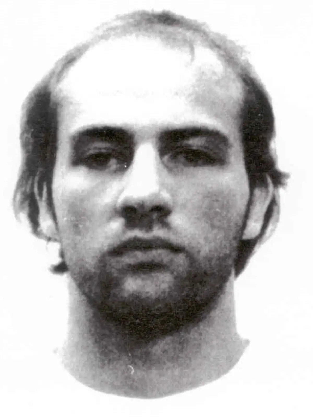 HANDOUT - 28.02.2018, Nordrhein-Westfalen, Düsseldorf: Fahndungs-Foto des Bundeskriminalamts nach dem flüchtigen Norman Volker Franz. Nach dem seit 22 Jahren verschwundenen Doppelmörder Norman Franz ist eine weltweite Öffentlichkeitsfahndung angelaufen. Erstmals seien dabei alle Interpol-Mitgliedsstaaten eingebunden, berichtete das Landeskriminalamt NRW am Dienstag in Düsseldorf. (Zu dpa «Weltweite Fahndung nach Doppelmörder Norman Franz gestartet») Foto: Bundeskriminalamt/dpa - ACHTUNG: Verwendung nur bis zum Ende der Öffentlichkeitsfahndung der Polizei +++ dpa-Bildfunk +++