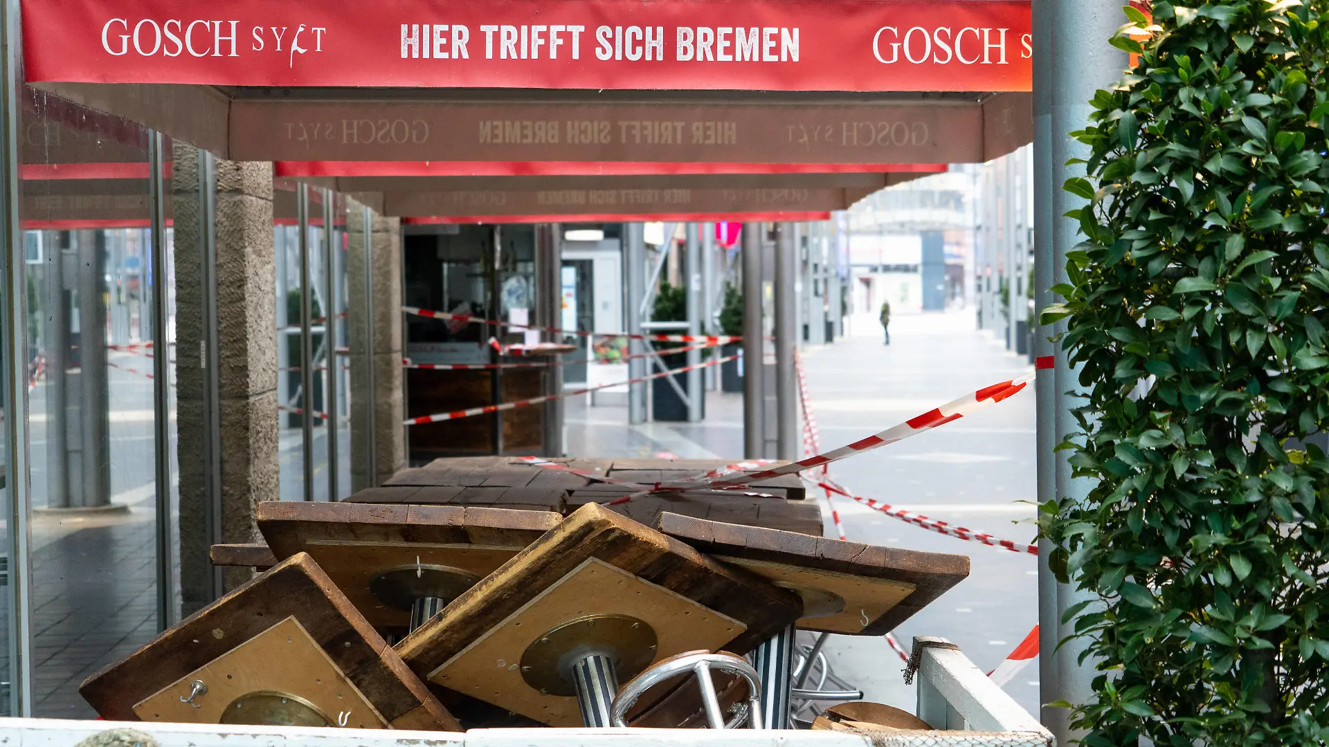 Geschlossene Gastronomie in der Bremer Innenstadt während des Corona-Lockdowns Ende Februar 2021 -Geschlossene Gastronomie in der Bremer Innenstadt während des Corona-Lockdowns Ende Februar 2021 -, Bremen Bremen Deutschland Innenstadt *** Closed restaurants in Bremen city center during Corona Lockdown end of February 2021 Closed restaurants in Bremen city center during Corona Lockdown end of February 2021 , Bremen Bremen Germany City Center