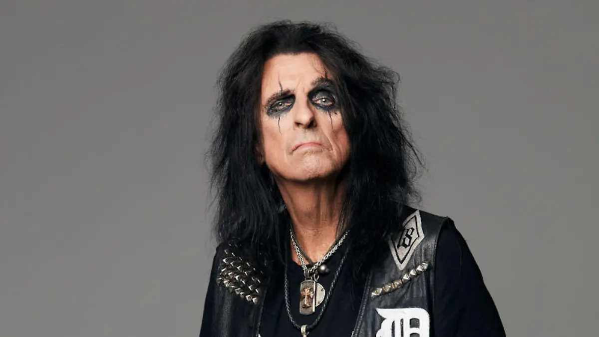 Alice Cooper hat sich "noch nie so oft die Hände gewaschen"