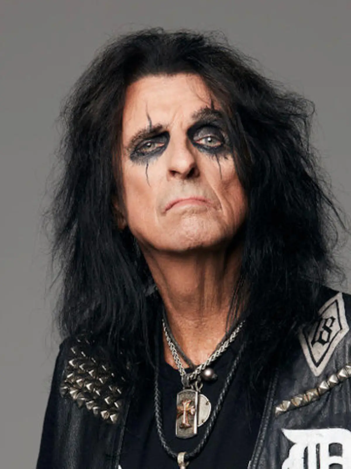 Alice Cooper hat sich "noch nie so oft die Hände gewaschen"
