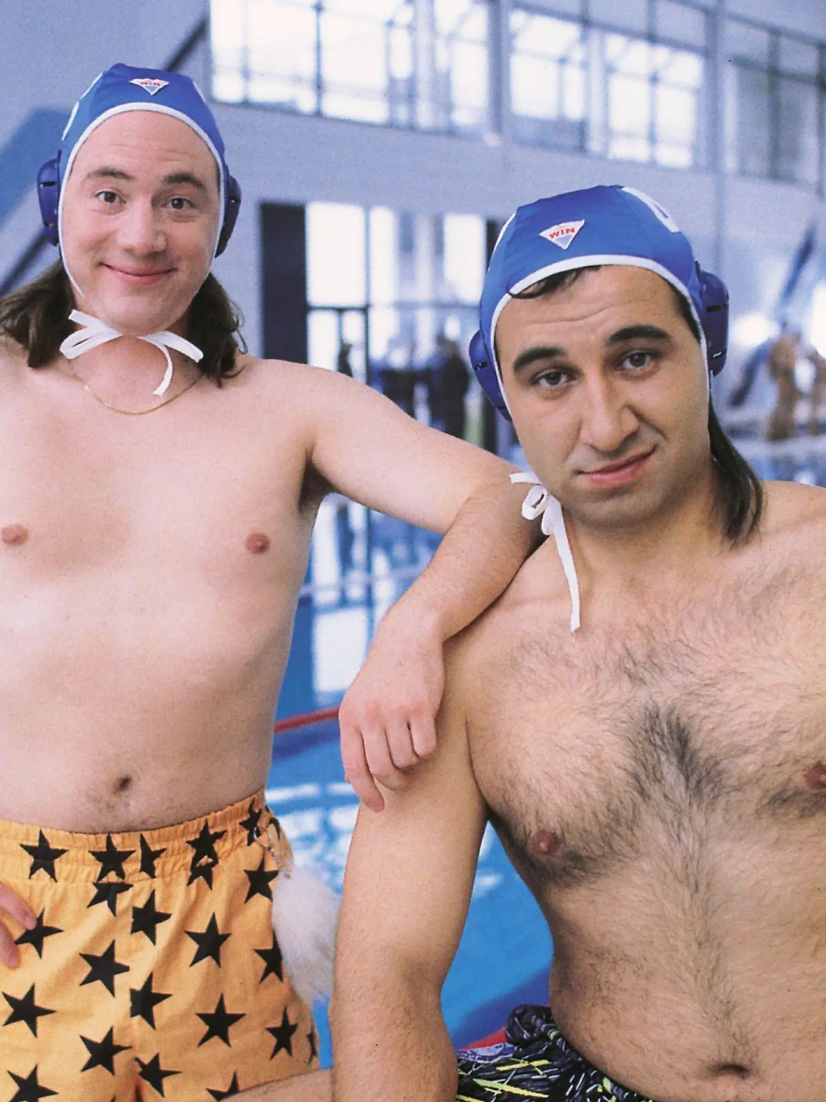 Seit Paul (Michael "Bully" Herbig, li.) und Böller (Hilmi Sözer) die erste "Baywatch"-Folge gesehen haben, möchten sie Bademeister werden. Durch Zufall gewinnen sie einen Wettbewerb und dürfen nach Sylt ...