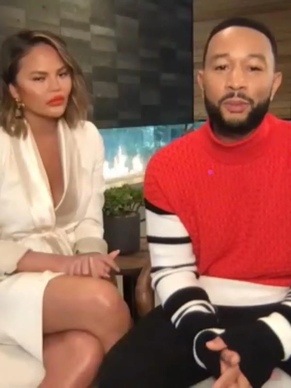 Bild zu: "Chrissy Teigen und John Legend im Interview zur Stillgeburt"