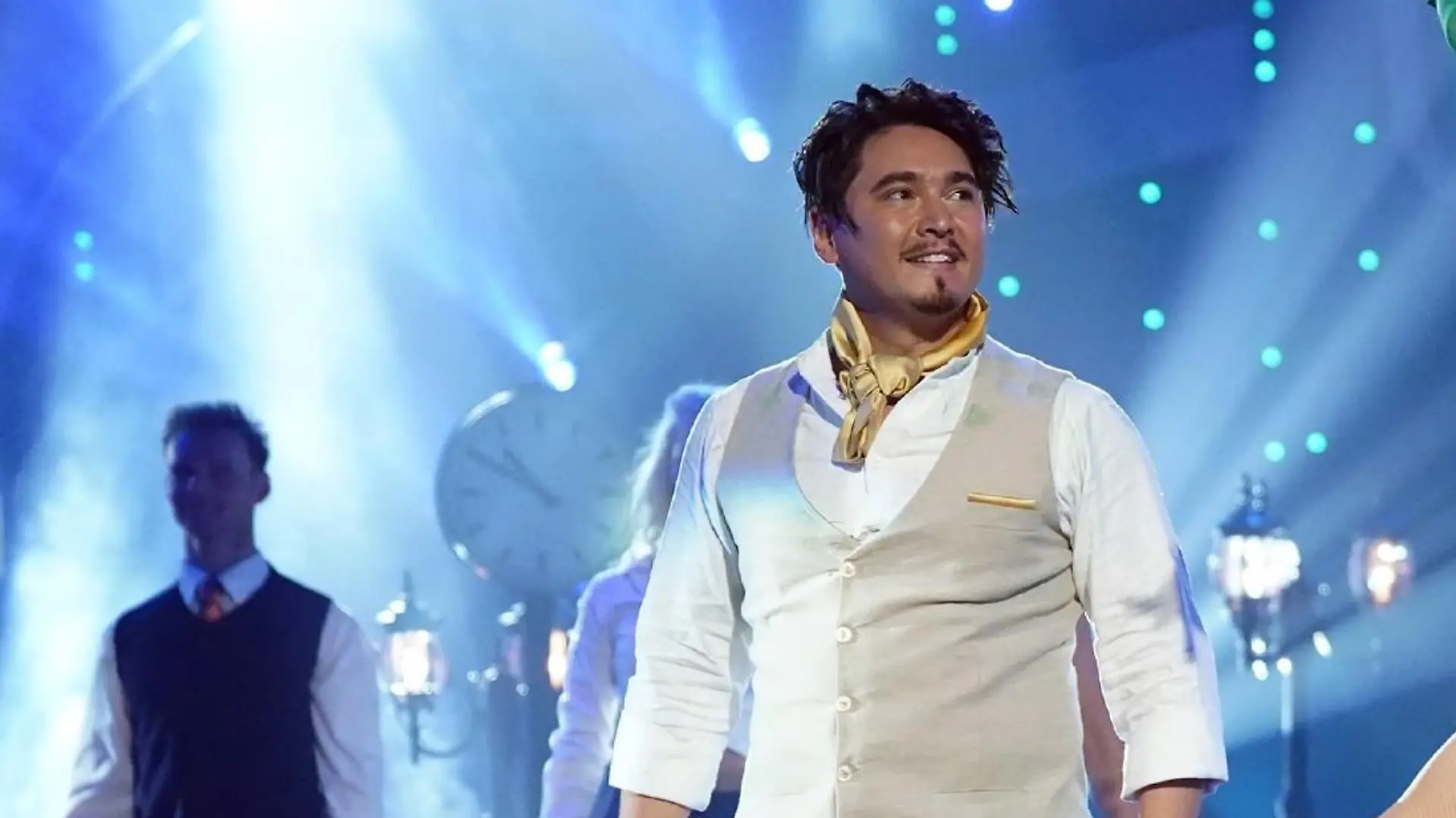  Judith Williams und Erich Klann tanzen Freestyle zu einem Medley zu "Wicked".       
Verwendung der Bilder für Online-Medien ausschließlich mit folgender Verlinkung:'Alle Infos zu 'Let's Dance' im Special bei RTL.de: http://www.rtl.de/cms/sendungen/lets-dance.html