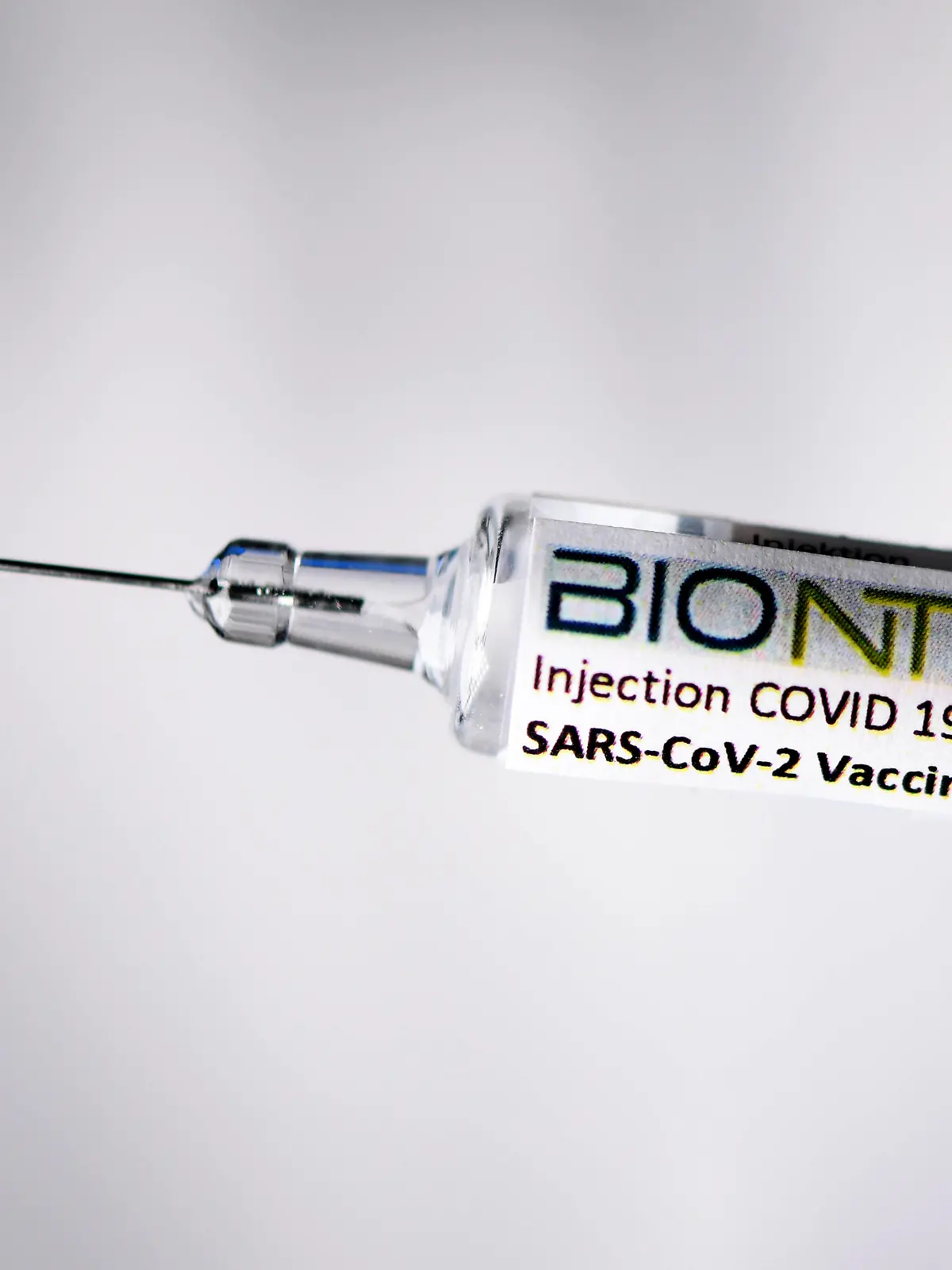  BIONTECH Impfstoff SYMBOLBILD / STOCK FOTO COVID 19 SARS-CoV-2 VACCINE Impfung- Impfstoff Stock Bilder vom 22.11.2020 Meerbusch *** BIONTECH Vaccine SYMBOL IMAGE CANE PHOTO COVID 19 SARS CoV 2 VACCINE Vaccine Vaccine Cane Pictures from 22 11 2020 Meerbusch