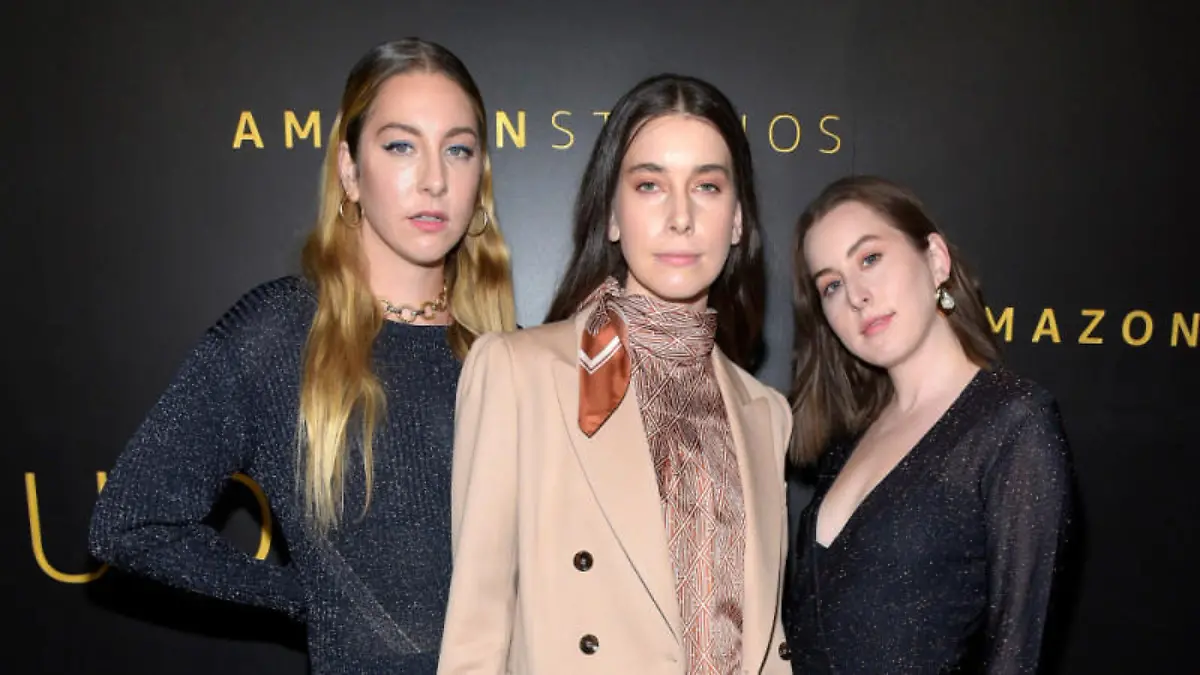 Haim weisen mit Videoclip auf Taylor Swift-Kollaboration 'Gasoline' hin