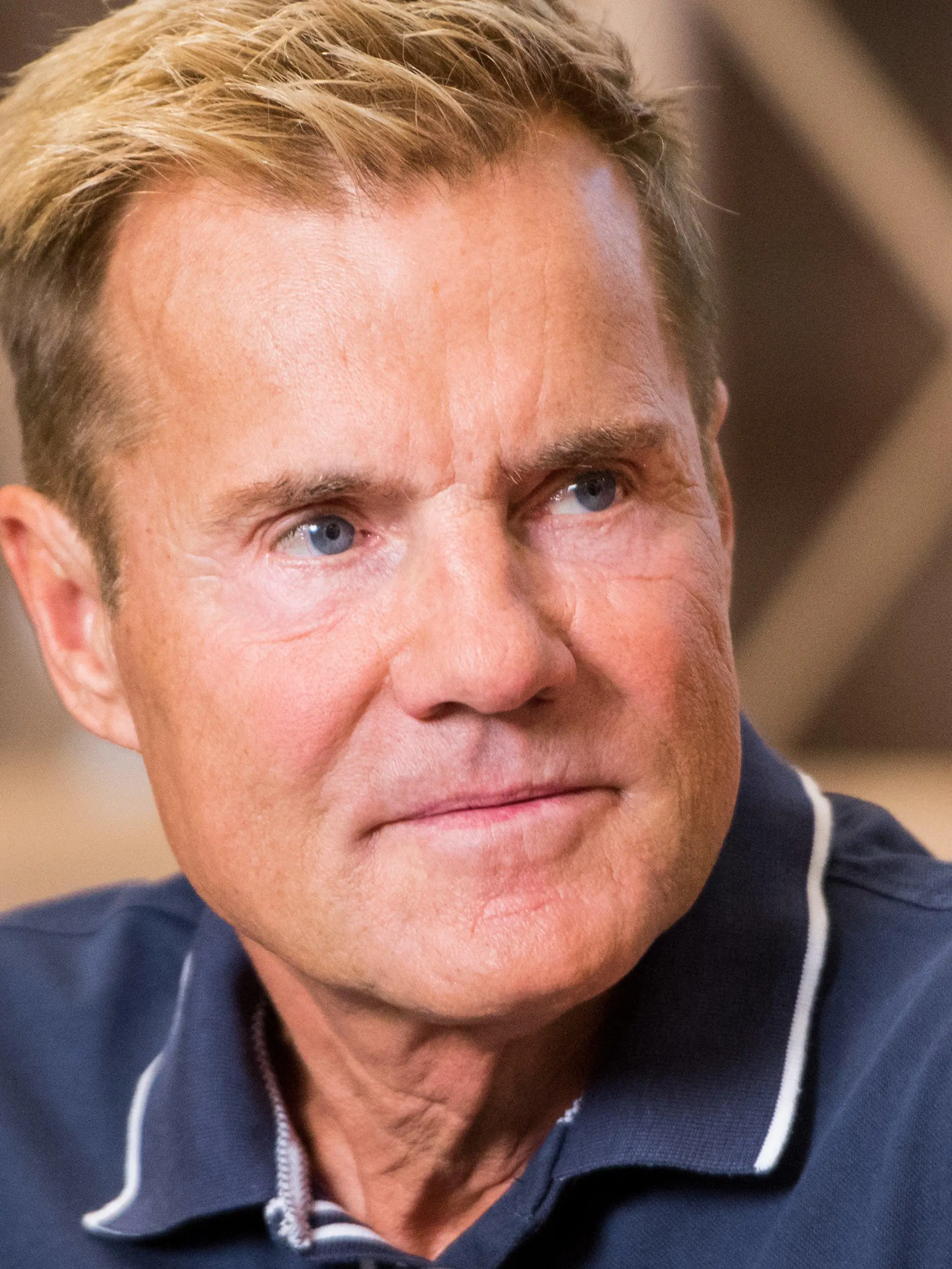 ARCHIV - 18.09.2018, Schleswig-Holstein, Wentorf bei Hamburg: Dieter Bohlen, Musikproduzent, präsentiert in einem Möbelhaus seine Werbekampagne. (zu dpa "Dieter Bohlen weint schon mal bei traurigen Filmen") Foto: Daniel Bockwoldt/dpa +++ dpa-Bildfunk +++