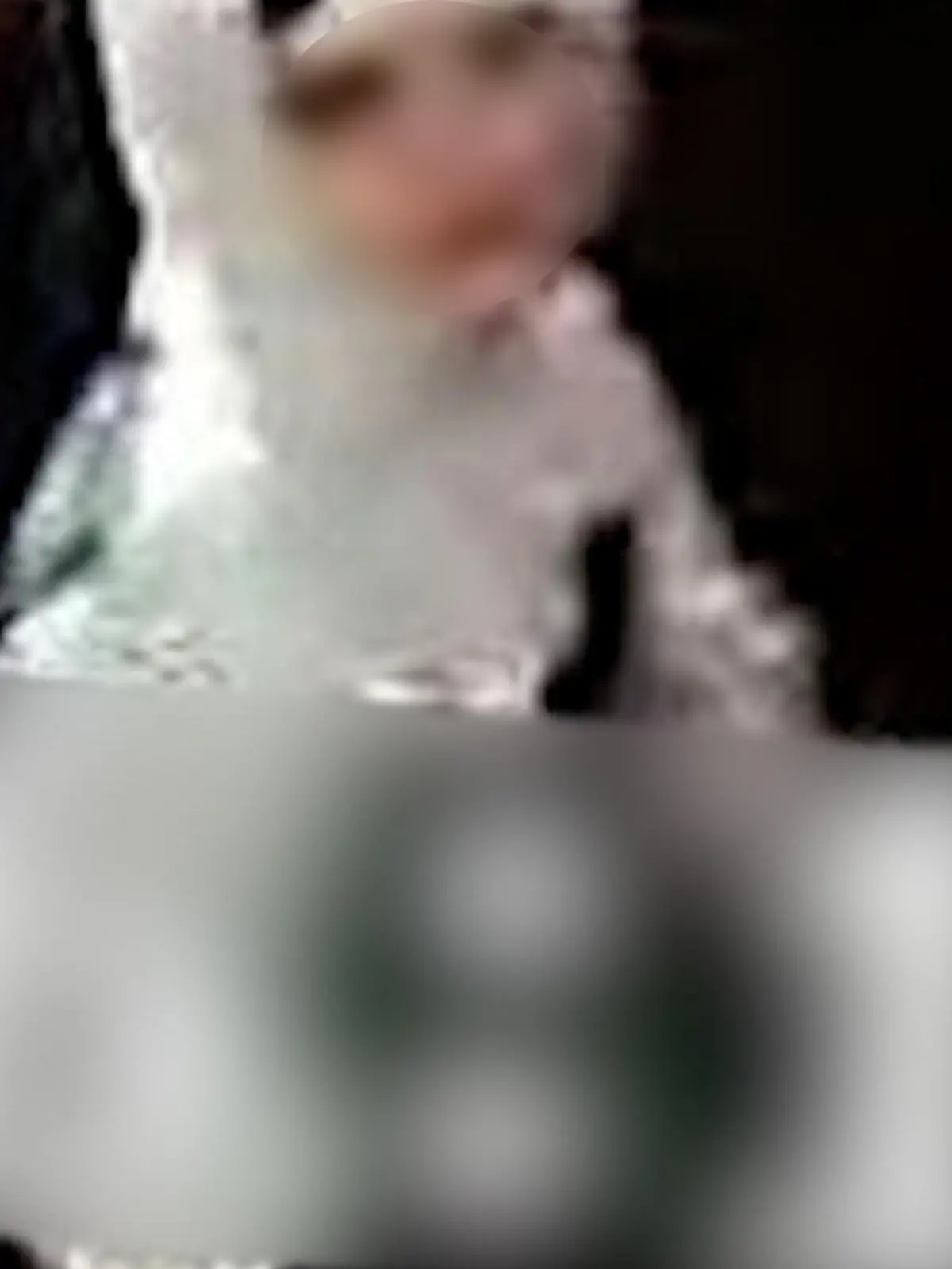 Diese Überwachungsbilder führen die Polizei zu den Tatverdächtigen. 