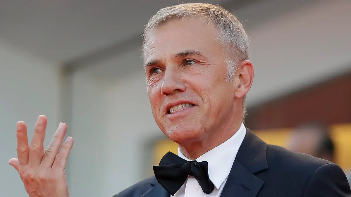 ARCHIV - 08.09.2018, Italien, Venedig: Jurymitglied Christoph Waltz, Schauspieler aus Österreich, kommt zur Abschlusszeremonie und Preisverleihung der 75. Ausgabe der Filmfestspiele in Venedig. Waltz sieht sich in der Corona-Krise als privilegiert, sagte er der deutschen «GQ». (zu dpa "Christoph Waltz genervt von Promi-Jammern und Corona-Leugnern") Foto: Kirsty Wigglesworth/AP/dpa +++ dpa-Bildfunk +++