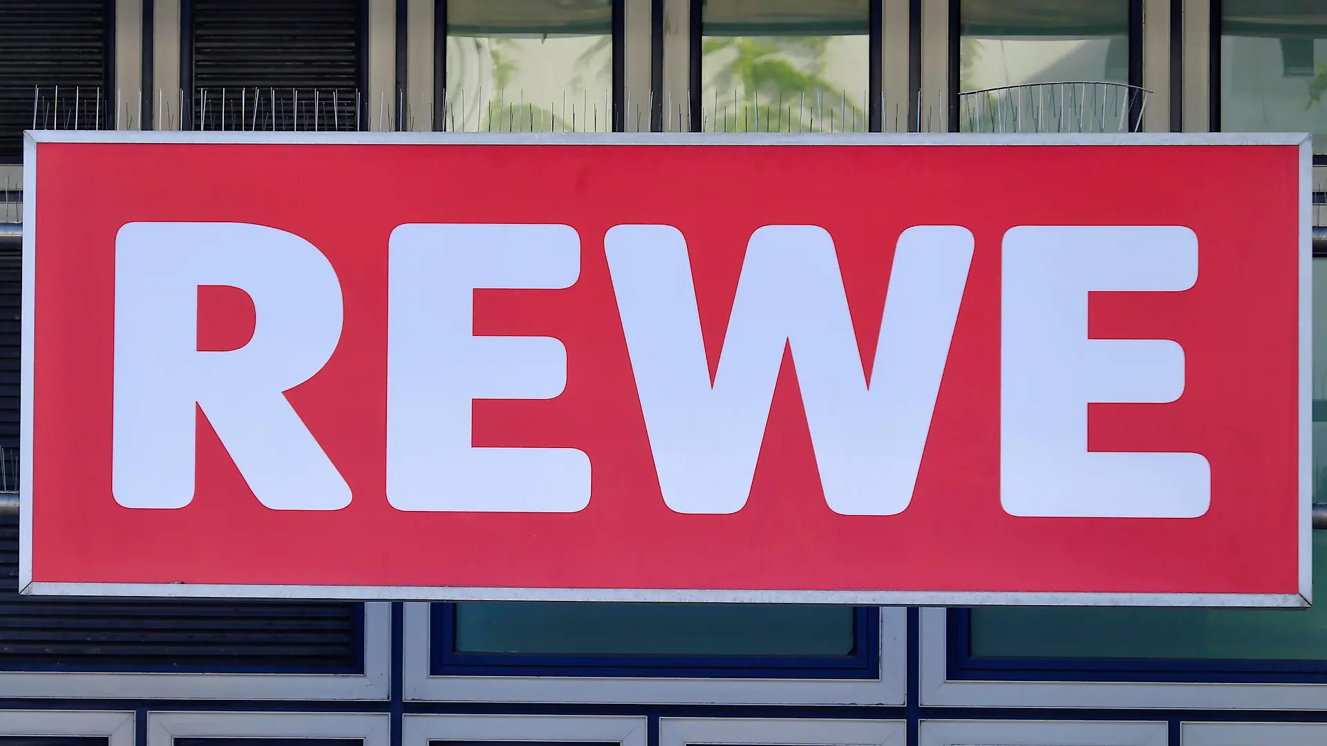 Logo von Rewe wird für Phishing Mails missbraucht