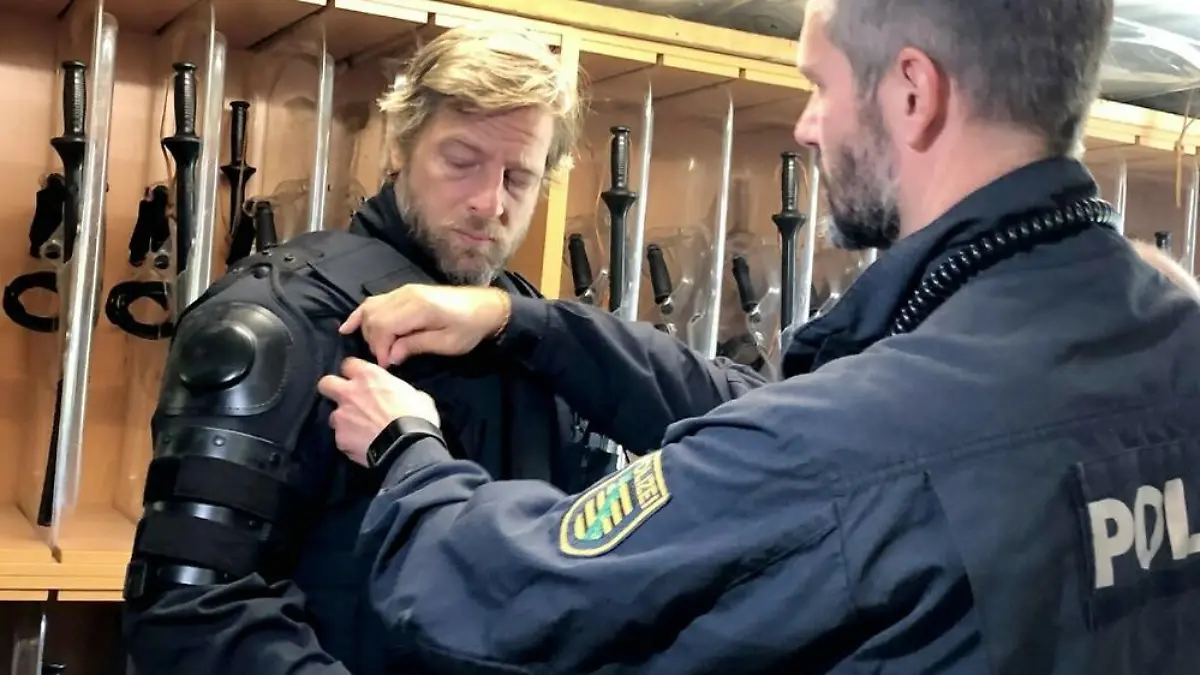 Henning Baum blickt hinter die Kulissen der Polizei