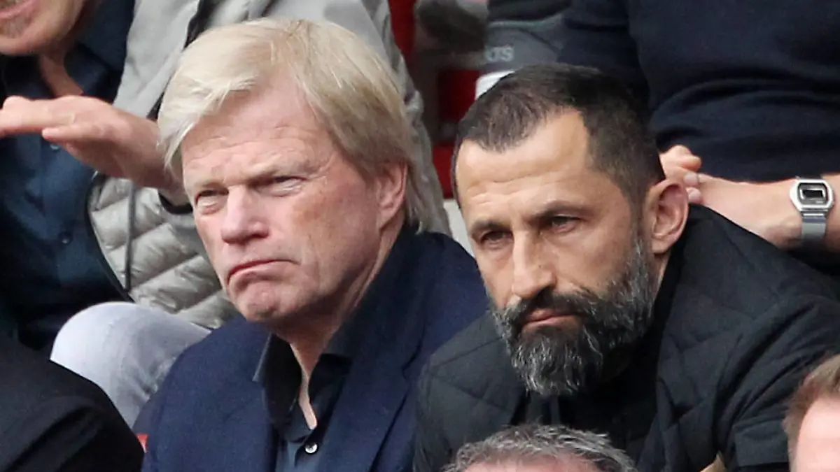 22.04.2023, Fussball 1. Bundesliga 2022/2023, 29.Spieltag, 1.FSV Mainz 05 - FC Bayern München, in der MEWA-Arena Mainz. Oliver Kahn Vorstandsvorsitzender Bayern München, Hasan Salihamidzic Vorstand, Bayern München blicken der 1:3 Niederlage entgegen, ***DFL and DFB regulations prohibit any use of photographs as image sequences and/or quasi-video.*** *** 22 04 2023, Football 1 Bundesliga 2022 2023, 29 Matchday, 1 FSV Mainz 05 FC Bayern Munich, at MEWA Arena Mainz Oliver Kahn CEO Bayern Munich , Hasan Salihamidzic Sport Board, Bayern Munich face 1 3 defeat, DFL and DFB regulations prohibit any use of photographs as image sequences and or quasi video
