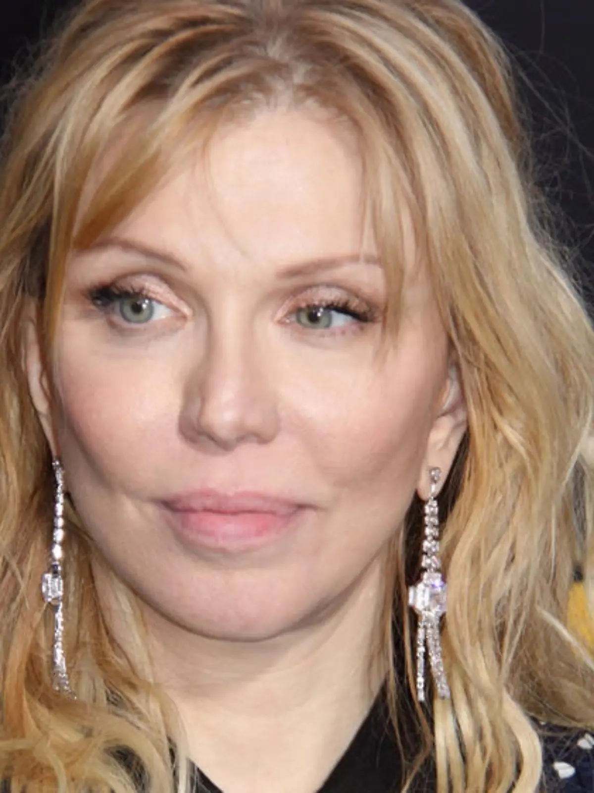 Courtney Love erhielt ihre Corona-Impfung früher als gedacht