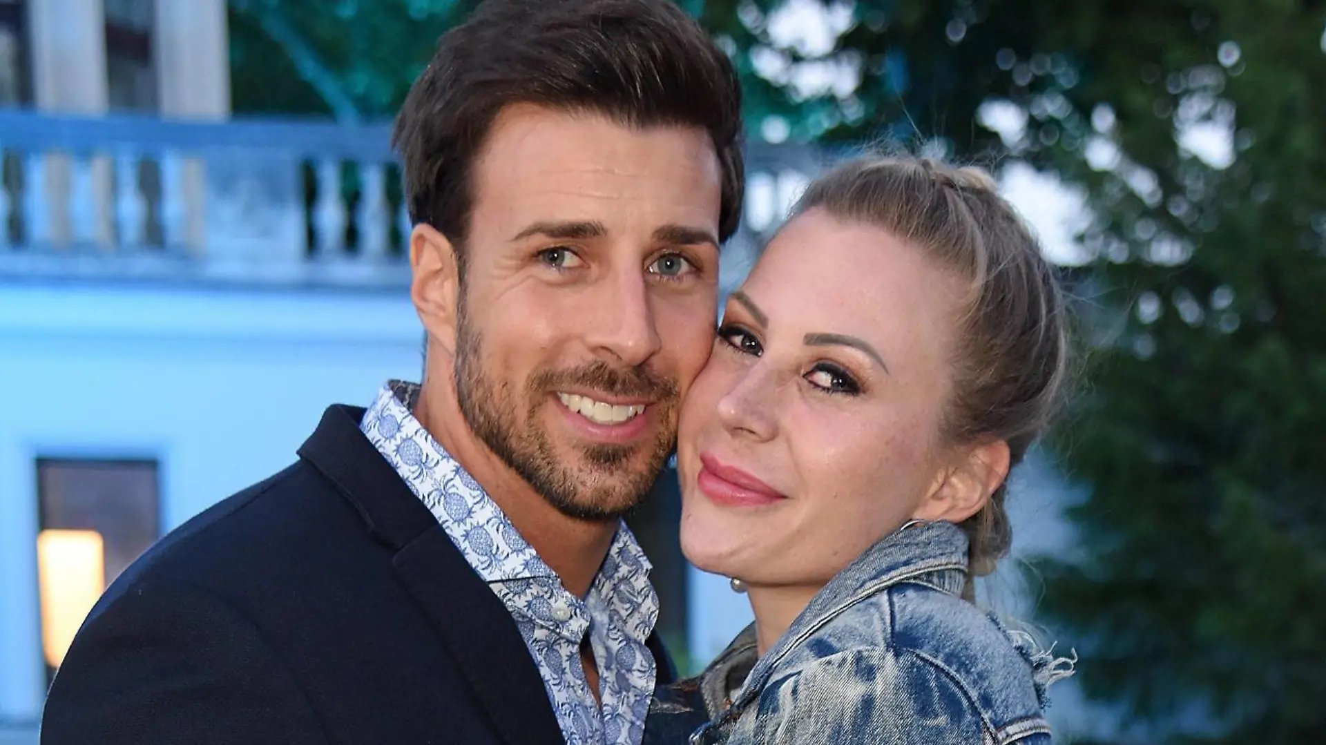 Leonard Freier mit Ehefrau Caona Freier beim Raffaello Summer Day 2018 in der Villa von der Heydt in Berlin am 2106.2018 *** Leonard Freier with wife Caona Freier at the Raffaello Summer Day 2018 at Villa von der Heydt in Berlin on 2106 2018