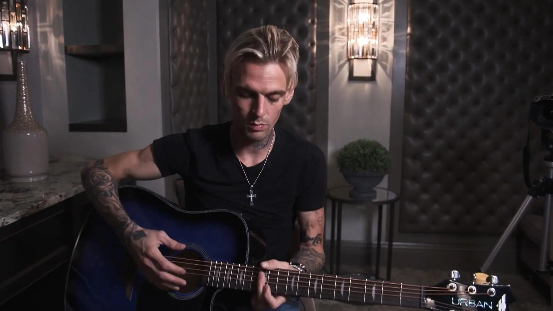 Wurde Aaron Carter umgebracht? Mutter veröffentlicht Bilder Sie glaubt nicht an eine versehentliche Überdosis