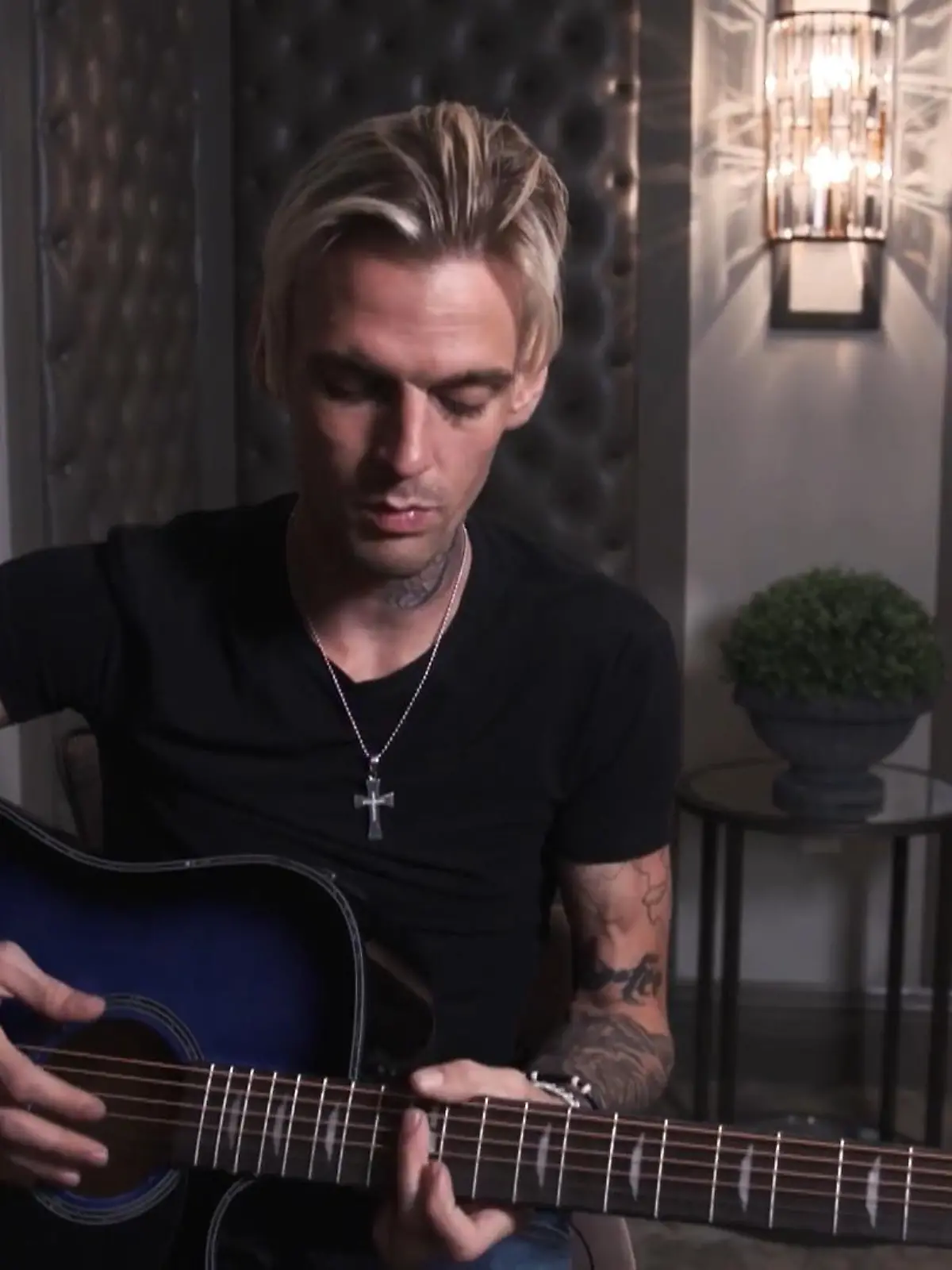 Bild zu: "Wurde Aaron Carter umgebracht? Mutter veröffentlicht Bilder"