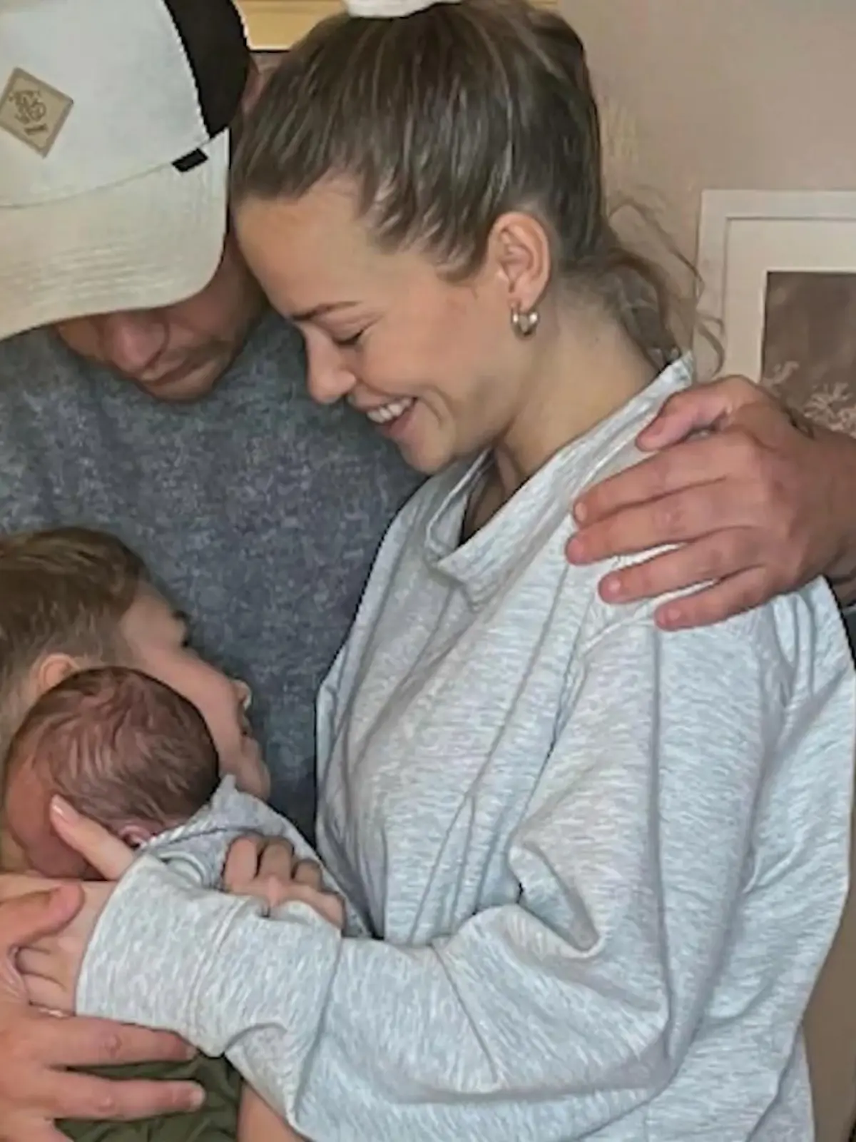 DSDS-Juror Pietro Lombardi, Laura Maria, Söhnchen Alessio und der Neuzuwachs Leano Romeo genießen ihr frisches Patchwork-Glück in vollen Zügen