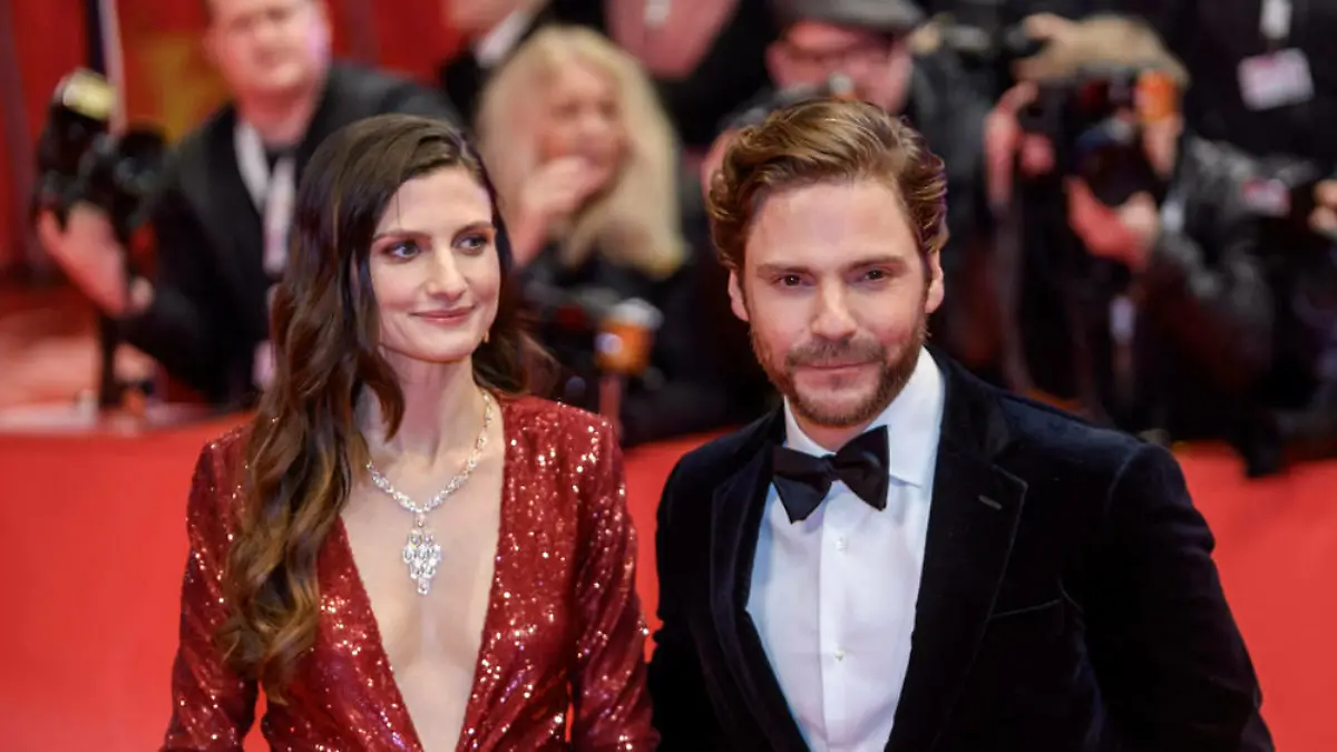 Berlinale 2021: Daniel Brühls Regiedebüt "Nebenan" geht ins Rennen