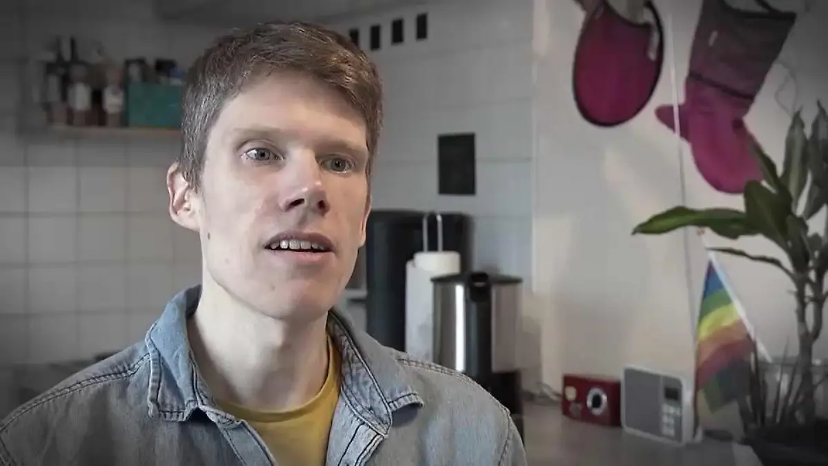 Mithilfe von Sebastian und anderen Spezialisten schafft es Markus, sich heute wieder gerne im Spiegel anzugucken. Er wiegt jetzt knapp 74 Kilogramm und ist zurück im Leben.