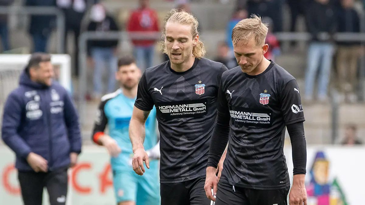 Nils Butzen FSV Zwickau 16 mit Max Jansen FSV Zwickau 06 GER, SC Freiburg II - FSV Zwickau, Fussball, 3. Liga, 32. Spieltag, Saison 2022/2023, 16.04.2023 DFL DFB REGULATIONS PROHIBIT ANY USE OF PHOTOGRAPHS AS IMAGE SEQUENCES AND/OR QUASI-VIDEO GER, SC Freiburg II - FSV Zwickau, Fussball, 3. Liga, 32. Spieltag, Saison 2022/2023, 16.04.2023 Freiburg *** Nils Butzen FSV Zwickau 16 with Max Jansen FSV Zwickau 06 GER, SC Freiburg II FSV Zwickau, Football, 3 Liga, 32 Matchday, Season 2022 2023, 16 04 2023 DFL DFB REGULATES PROHIBIT ANY USE OF PHOTOGRAPHS AS IMAGE SEQUENCES AND OR QUASI VIDEO GER, SC Freiburg II FSV Zwickau, Football, 3 Liga, 32 Matchday, Season 2022 2023, 16 04 2023 Freiburg Copyright: xEibner-Pressefoto/ThomasxHessx EP_EER