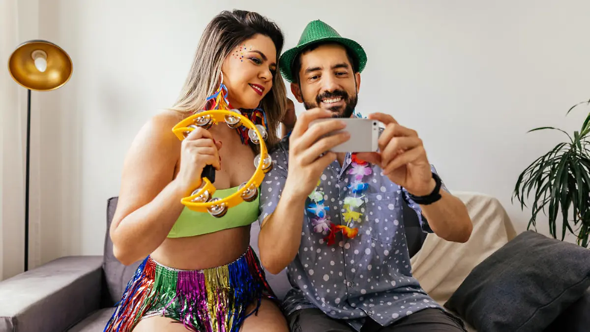 Karneval trotz Corona? Das sorgt zu Hause für närrische Stimmung