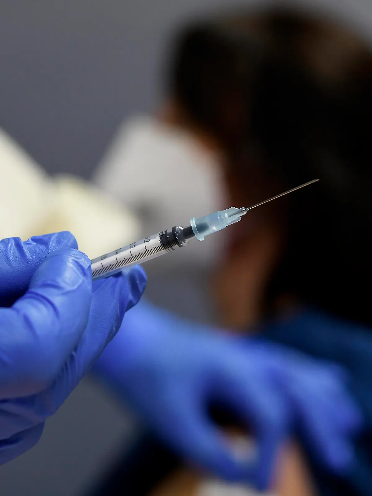  BIONTECH PFIZER CORONA COVID 19 Impfung im JOHANNITER Senioren Stift Meerbusch am 20.01.2021 in Meerbusch *** BIONTECH PFIZER CORONA COVID 19 vaccination in the JOHANNITER Senioren Stift Meerbusch on 20 01 2021 in Meerbusch