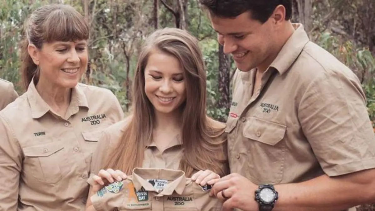 Terri Irwin mit ihrer Tochter Bindi und deren Ehemann Chandler