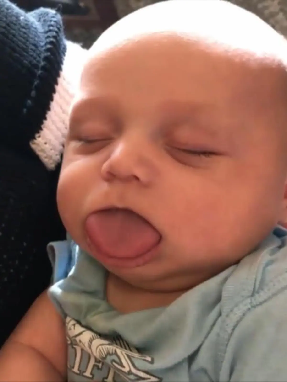 Bild zu: "Owens (3) Zunge ist viel zu groß"