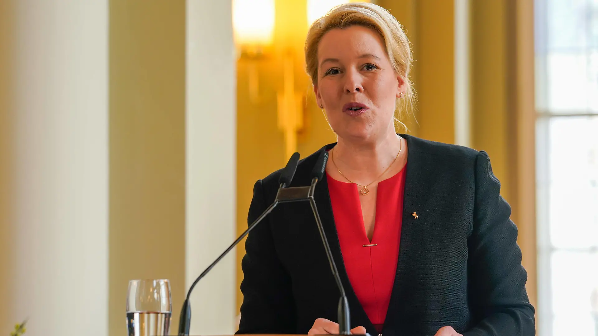 Berlin, Deutschland 04. Mai 2022: Termin Regierenden Buergermeisterin von Berlin - Franziska Giffey - 04.05.2022 Im Bild: Franziska Giffey, Regierende Bürgermeisterin von Berlin SPD bei einer Rede Senatskanzlei, Berlin *** Berlin, Germany 04 May 2022 appointment Governing Mayor of Berlin Franziska Giffey 04 05 2022 In the picture Franziska Giffey, Governing Mayor of Berlin SPD during a speech Senate Chancellery, Berlin Copyright: xFotostandx/xReuhlx