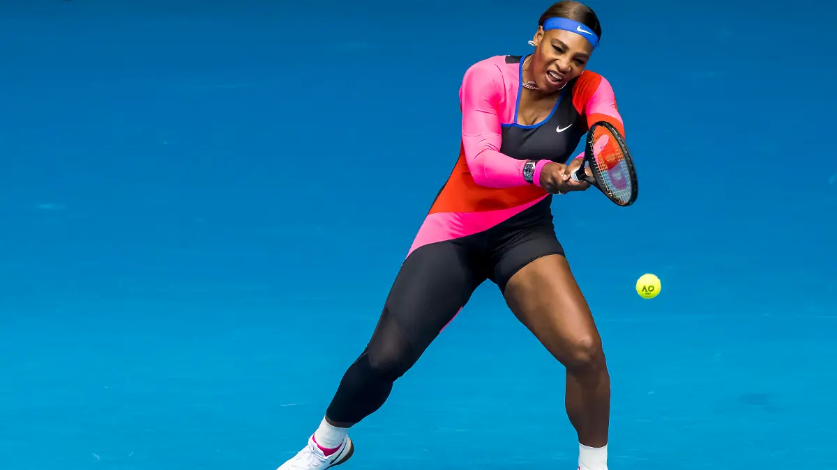 MELBOURNE, VIC - FEBRUARY 08: Serena Williams of the United States of America returns the ball during round 1 of the 2021 Australian Open on February 8 2020, at Melbourne Park in Melbourne, Australia. Photo by Jason Heidrich/Icon Sportswire TENNIS: FEB 08 Australian Open Icon2102080581