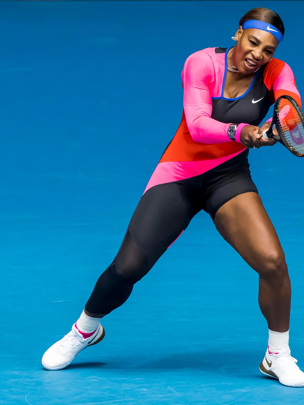  MELBOURNE, VIC - FEBRUARY 08: Serena Williams of the United States of America returns the ball during round 1 of the 2021 Australian Open on February 8 2020, at Melbourne Park in Melbourne, Australia. Photo by Jason Heidrich/Icon Sportswire TENNIS: FEB 08 Australian Open Icon2102080581