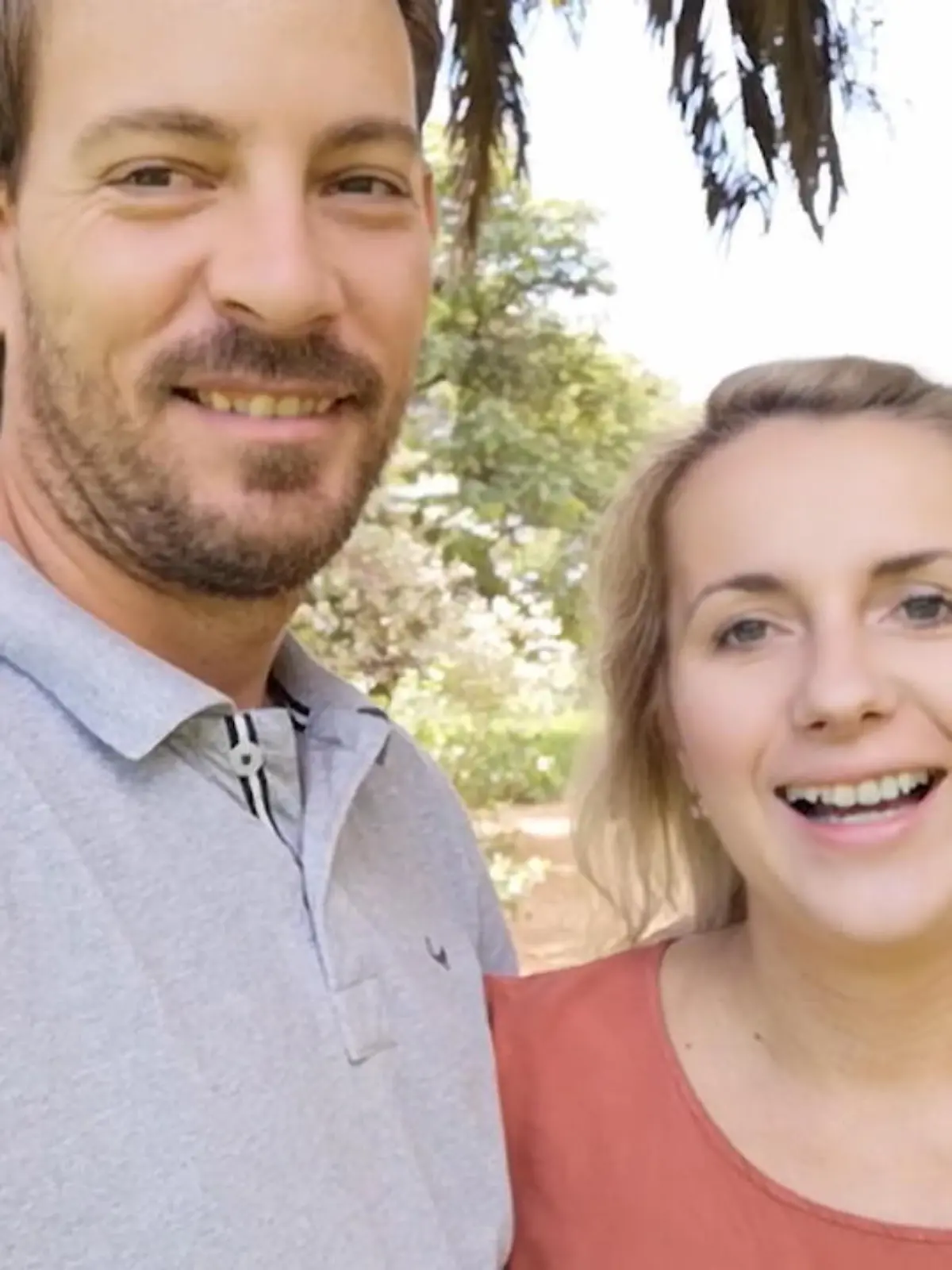 Vor wenigen Wochen sind Gerald und Anna Heiser zum ersten Mal Eltern geworden. Uns erzählen sie nun in einer Videobotschaft, wie das Leben mit ihrem kleinen Söhnchen bisher so läuft.