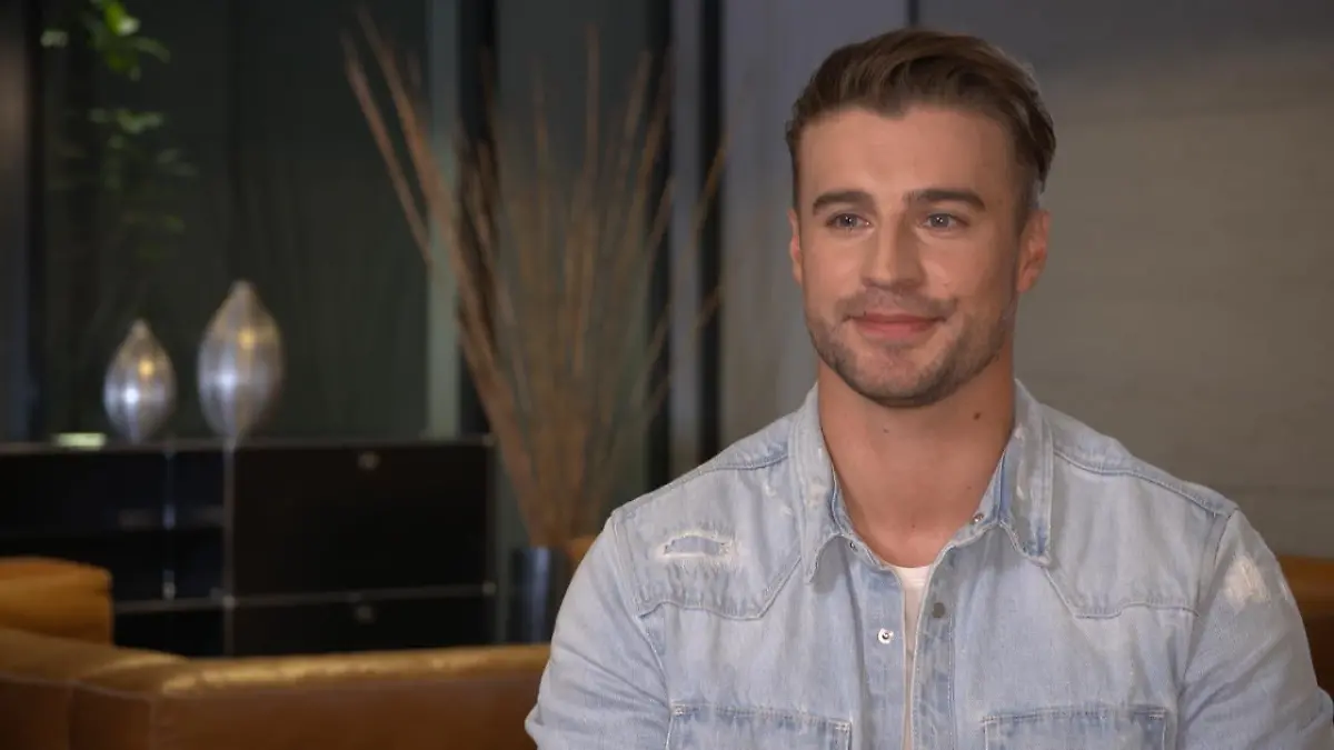 Alex Hindersmann stichelt gegen Nadine Klein Harte Worte gegen die Ex-„Bachelorette“