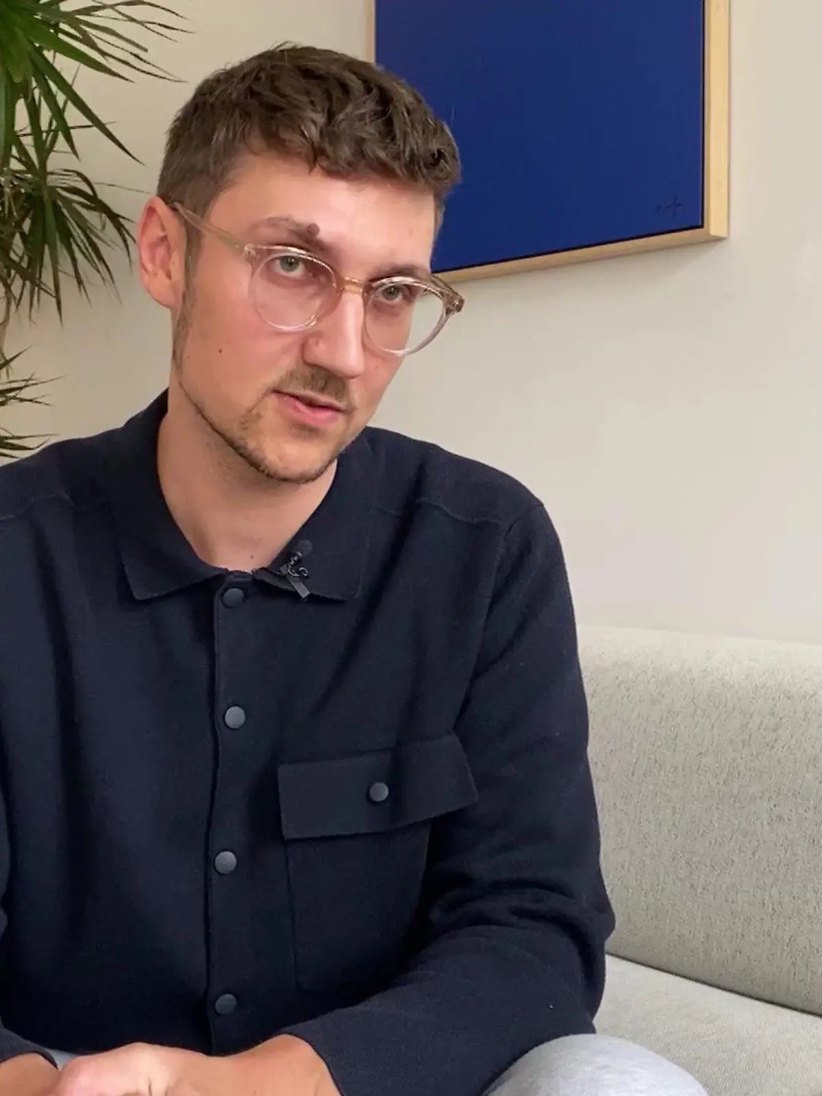 Nicolas Sowade testet den digitalen Stromzähler bereits: Bei ihm verbraucht die Spülmaschine besonders viel Strom.