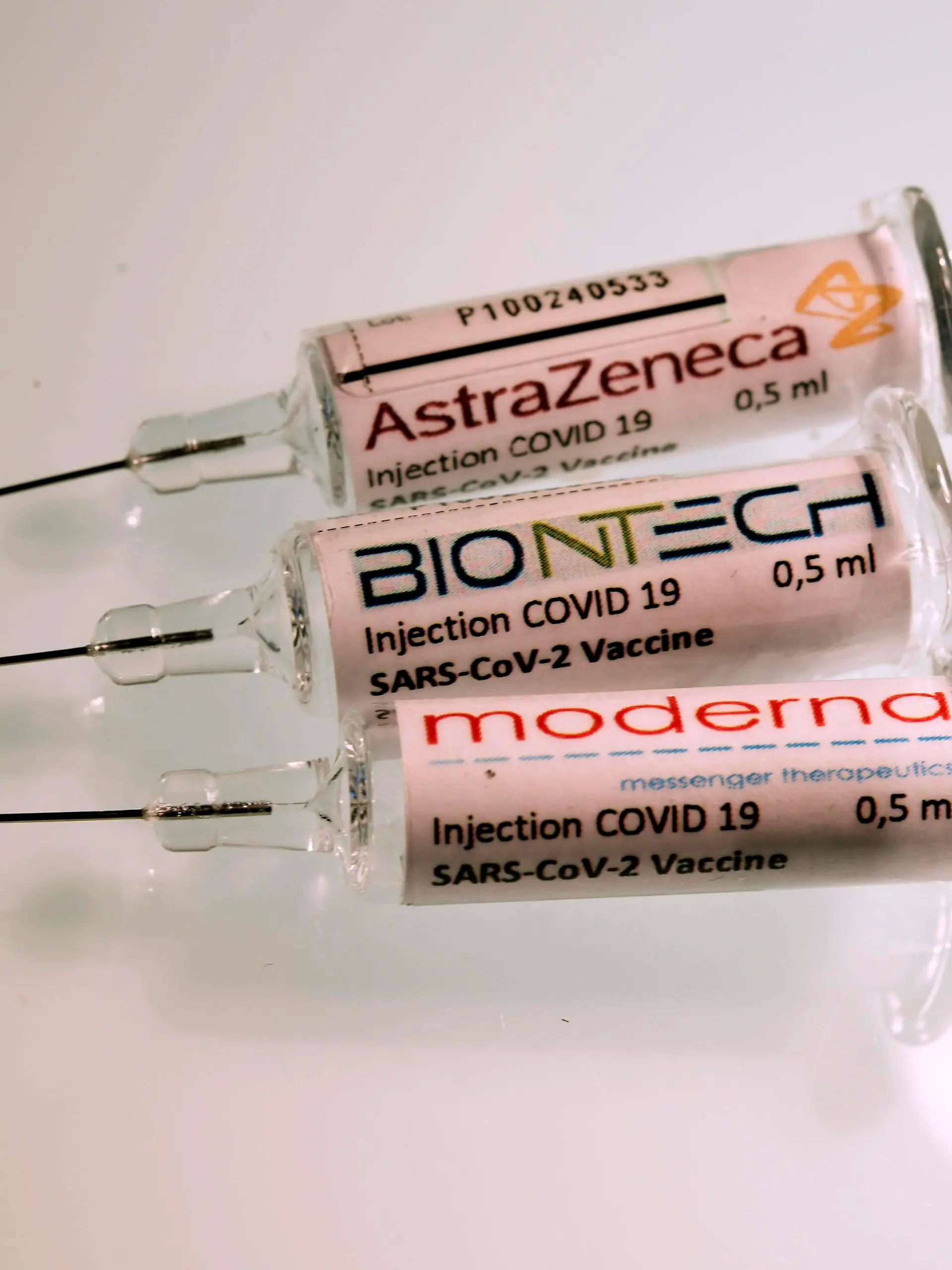 CORONA IMPFSTOFF COVID19 SARS CoV-2 PANDEMIE ASTRA ZENECA BIONTECH MODERNA *** CORONA VACCIN COVID19 SARS CoV 2 PANDEMIE ASTRA ZENECA BIONTECH MODERNA 
