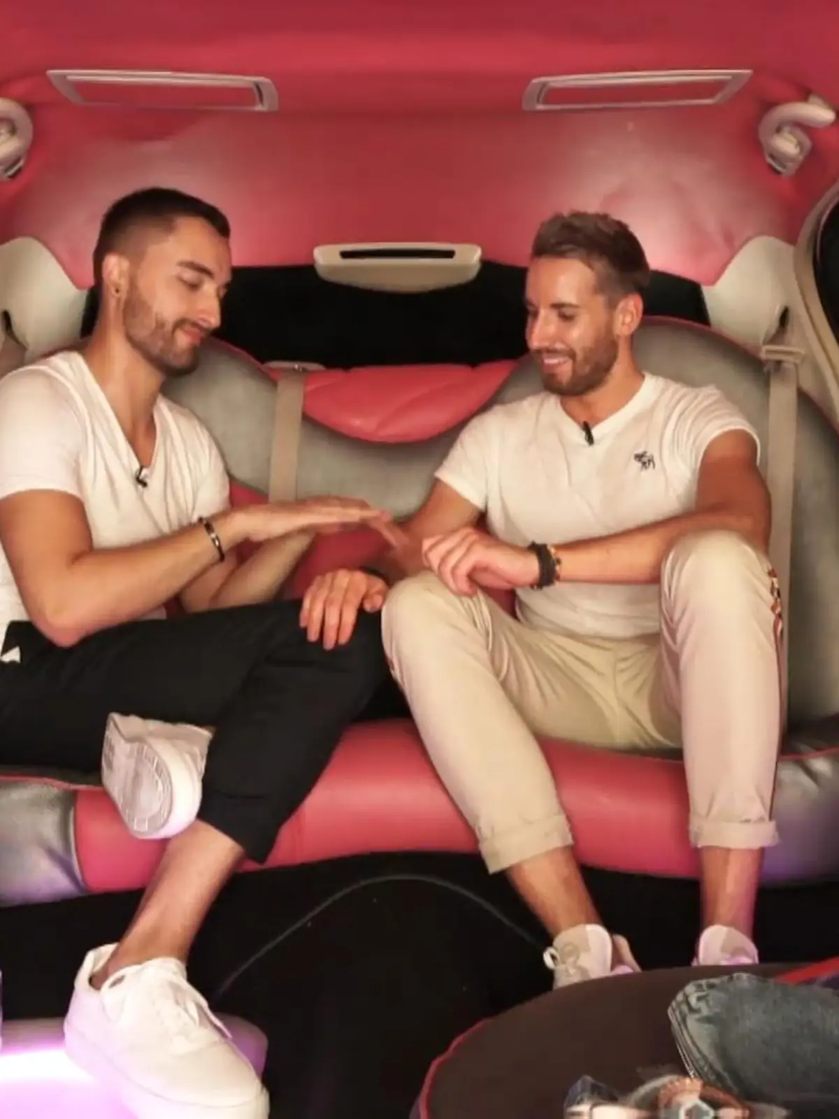 "Take Me Out"-Boys Antonio und Tim auf der Fahrt zu ihrem ersten Dinner-Date