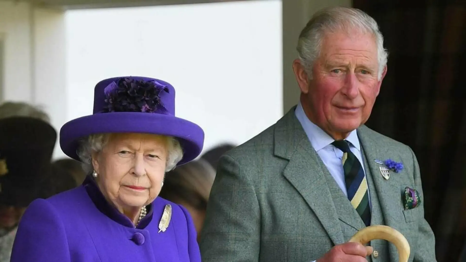 Queen Elizabeth II. und Prinz Charles trauern um Freund der Familie