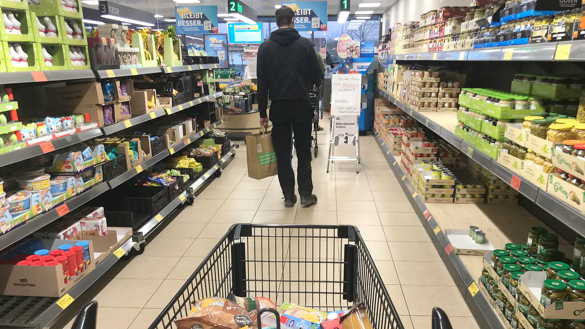 Wegen Corona: Aldi Süd bekommt einen neuen Kassenbereich