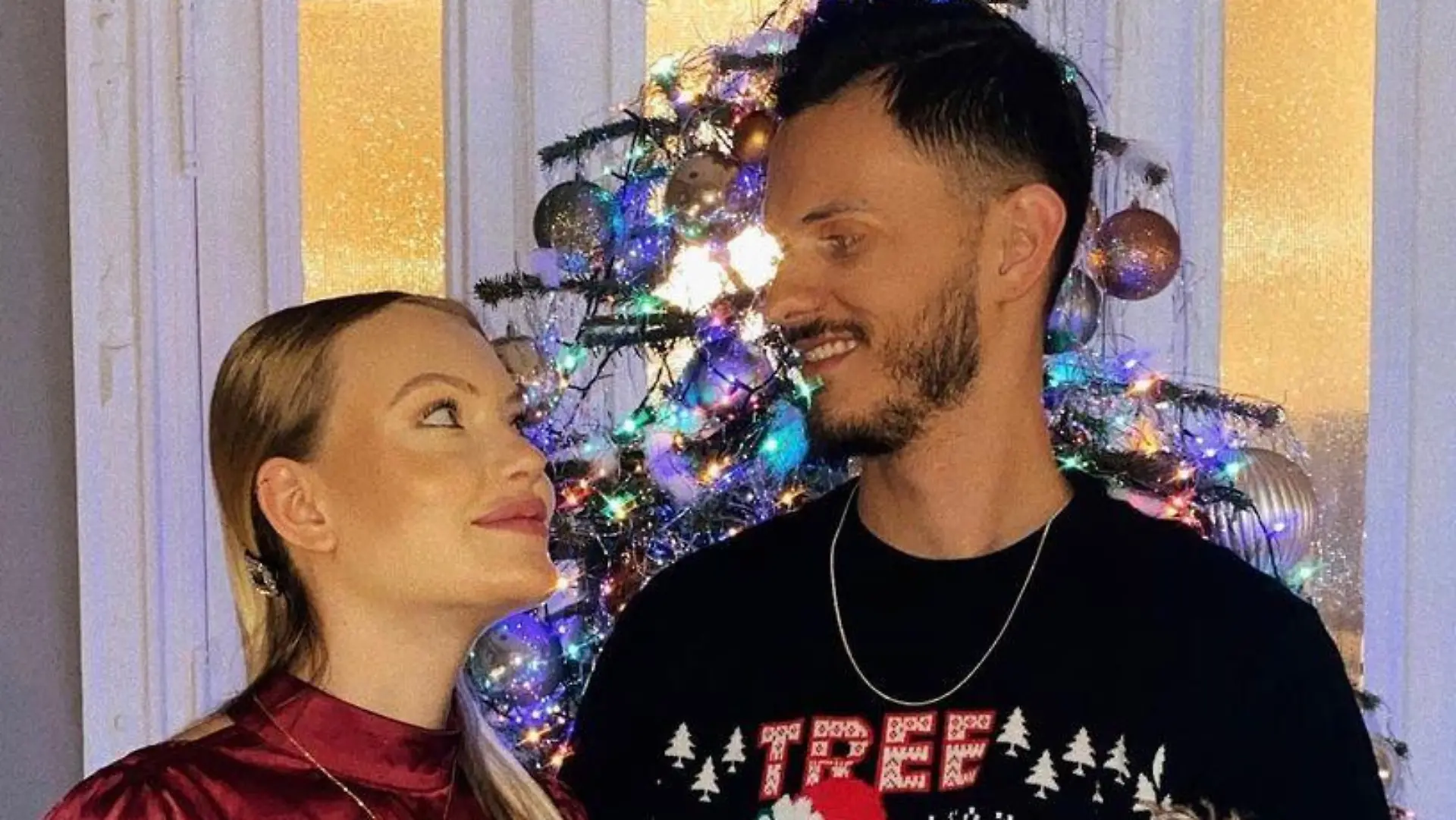 Cheyenne Ochsenknecht und ihr Freund Nino, Weihnachten 2020: Es ist das erste offizielle Pärchenfoto auf Instagram.
