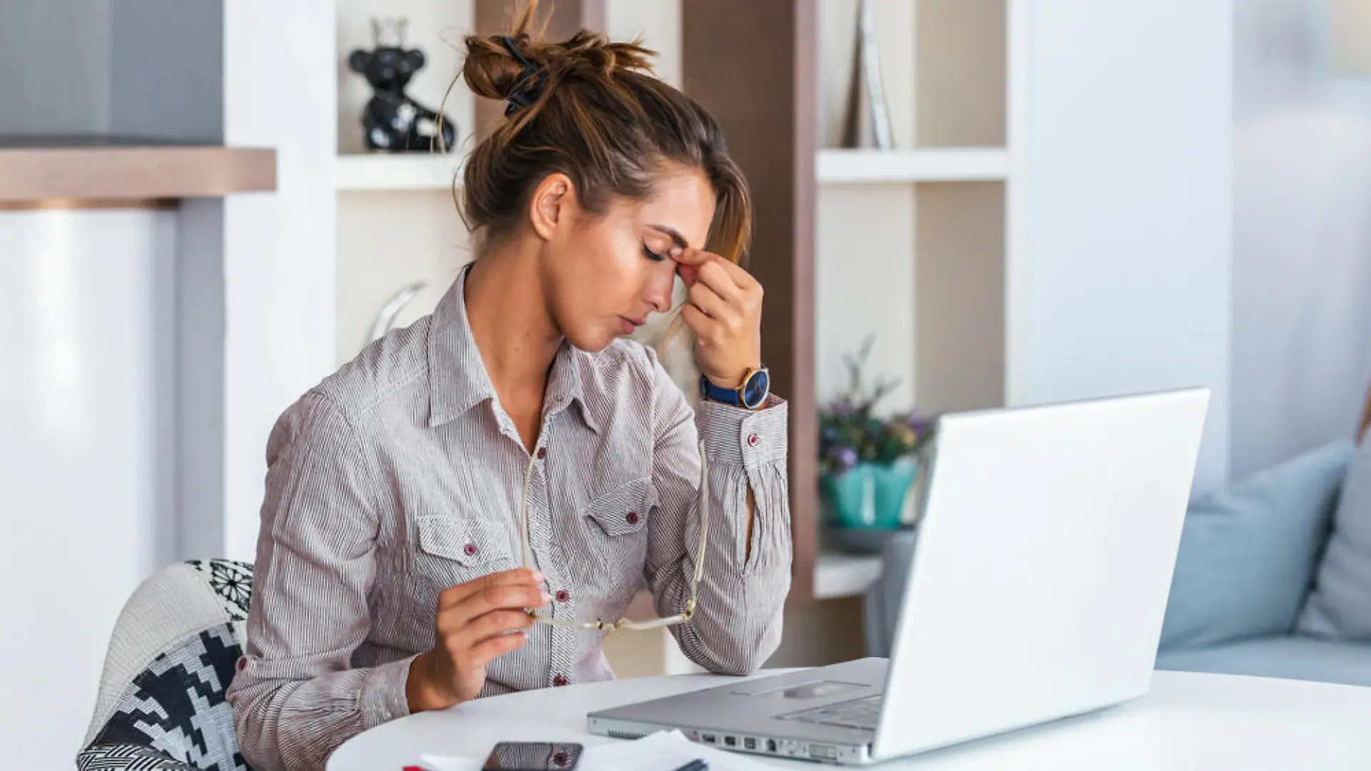 Kopfschmerzen am PC: Das hilft gegen die Beschwerden