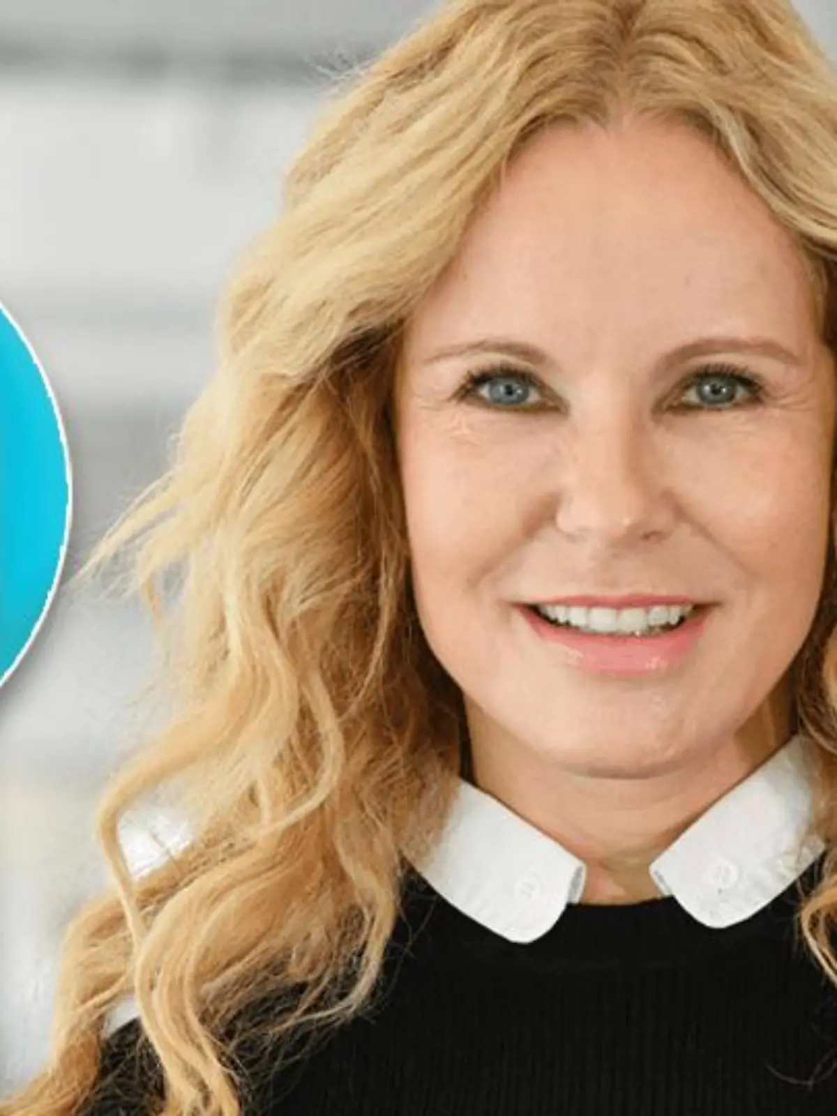 Locken ade! Katja Burkard zeigt sich mit glatten Haaren.