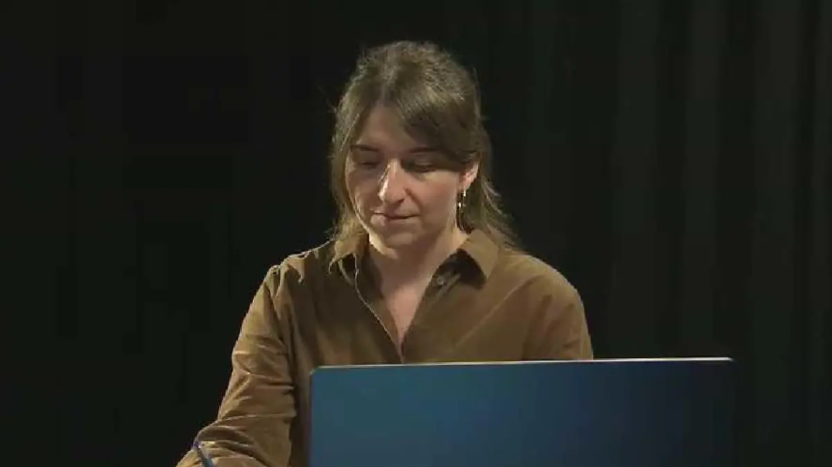RTL-Reporterin Monika Krause bei der Pressekonferenz.