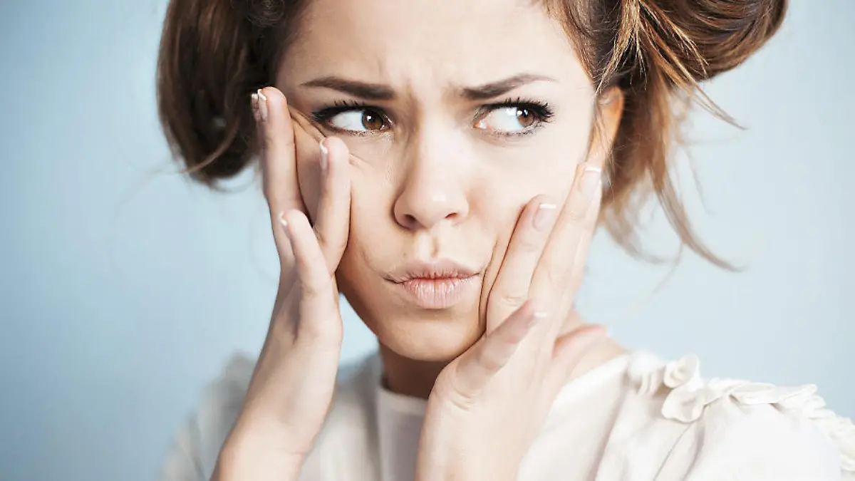 Diese SOS-Schminktricks sollten Sie kennen Zu viel Rouge, Mascara-Reste & Co.