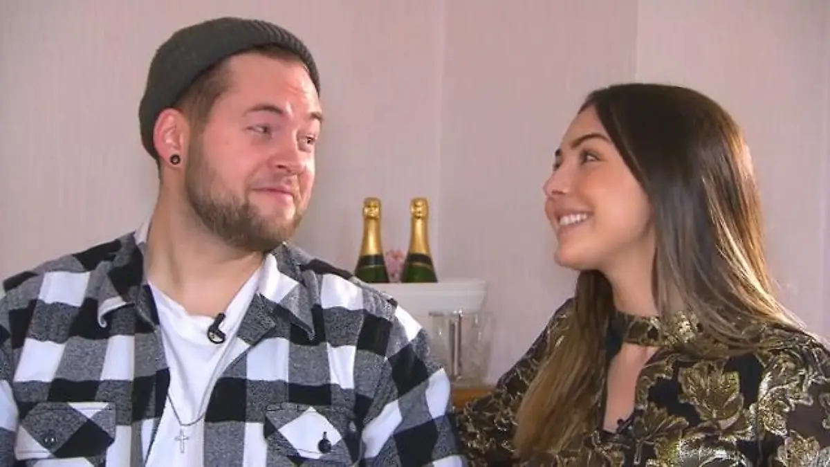 Marvin & Katharina sind das erste DSDS-Liebespaar 2021 Es ging alles ganz schnell