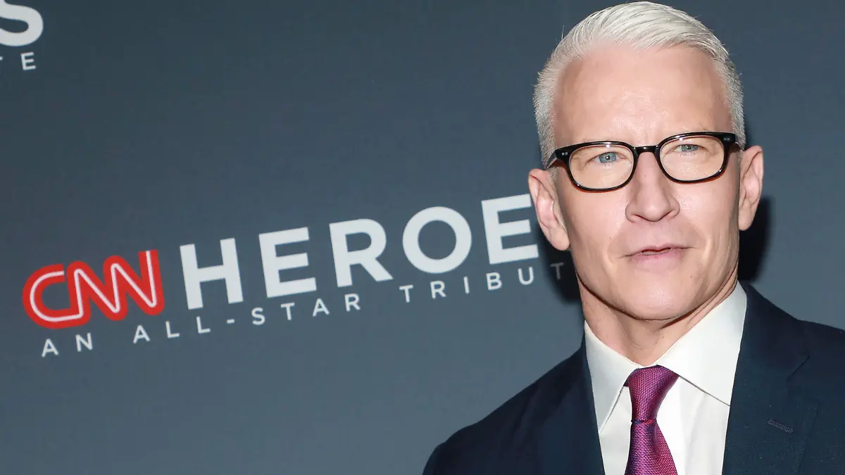 QAnon-Anhänger entschuldigt sich bei Anderson Cooper