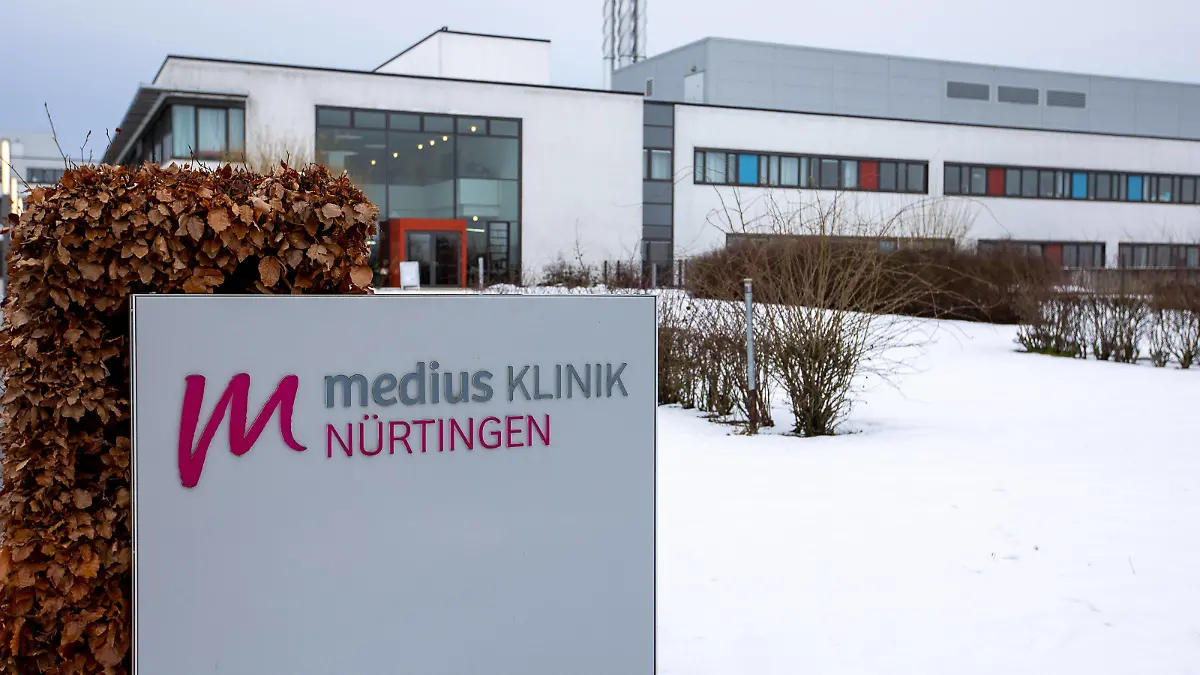 Nuertingen Themenbilder: Corona-Ausbruch in der Nuertinger Klinik Medius, 27.01.2021, Themenbilder: Corona-Ausbruch in der Nuertinger Klinik Medius, 27.01.2021, *** Nuertingen themed pictures corona outbreak at nuertingen clinic medius, 27 01 2021, themed pictures corona outbreak at nuertingen clinic medius, 27 01 2021, Copyright: xEIBNER/DROFITSCHx EP_ddh