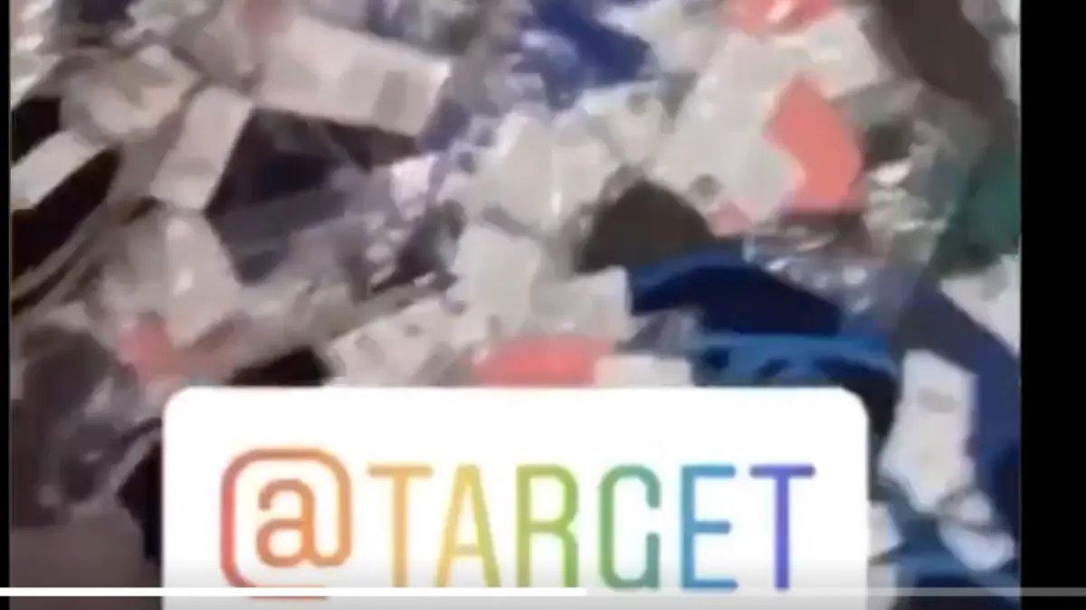Melissa Rein Lively war QAnon-Anhängerin und geriet immer tiefer in den Wahn. Im Supermarkt rastete sie aus und riss die Masken aus den Regalen.